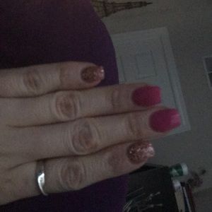 Meet your Posher, Claudia